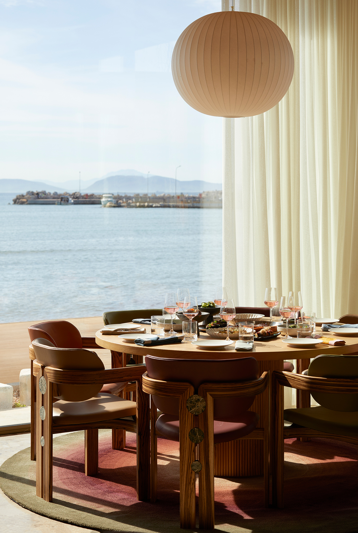 Bungalow7: Όταν η «συνειδητή πολυτέλεια» συναντά τις περιβαλλοντικά υπεύθυνες πρακτικές