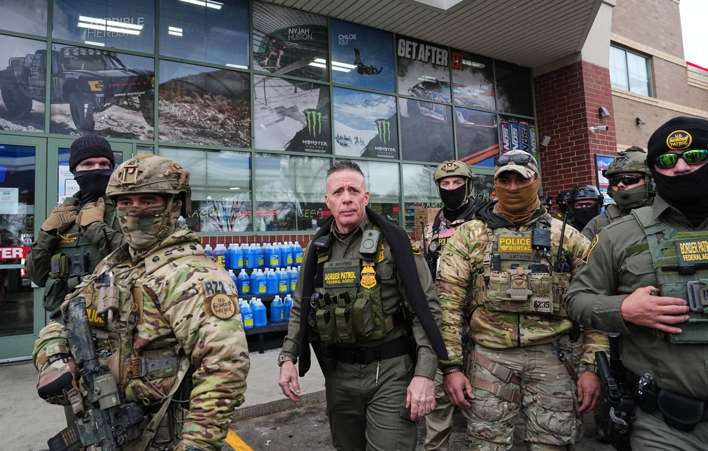 Μάικ Μποβίνο: Πώς ένας χαμηλών τόνων συνοριοφύλακας έγινε το πρόσωπο της μεταναστευτικής πολιτικής του Τραμπ