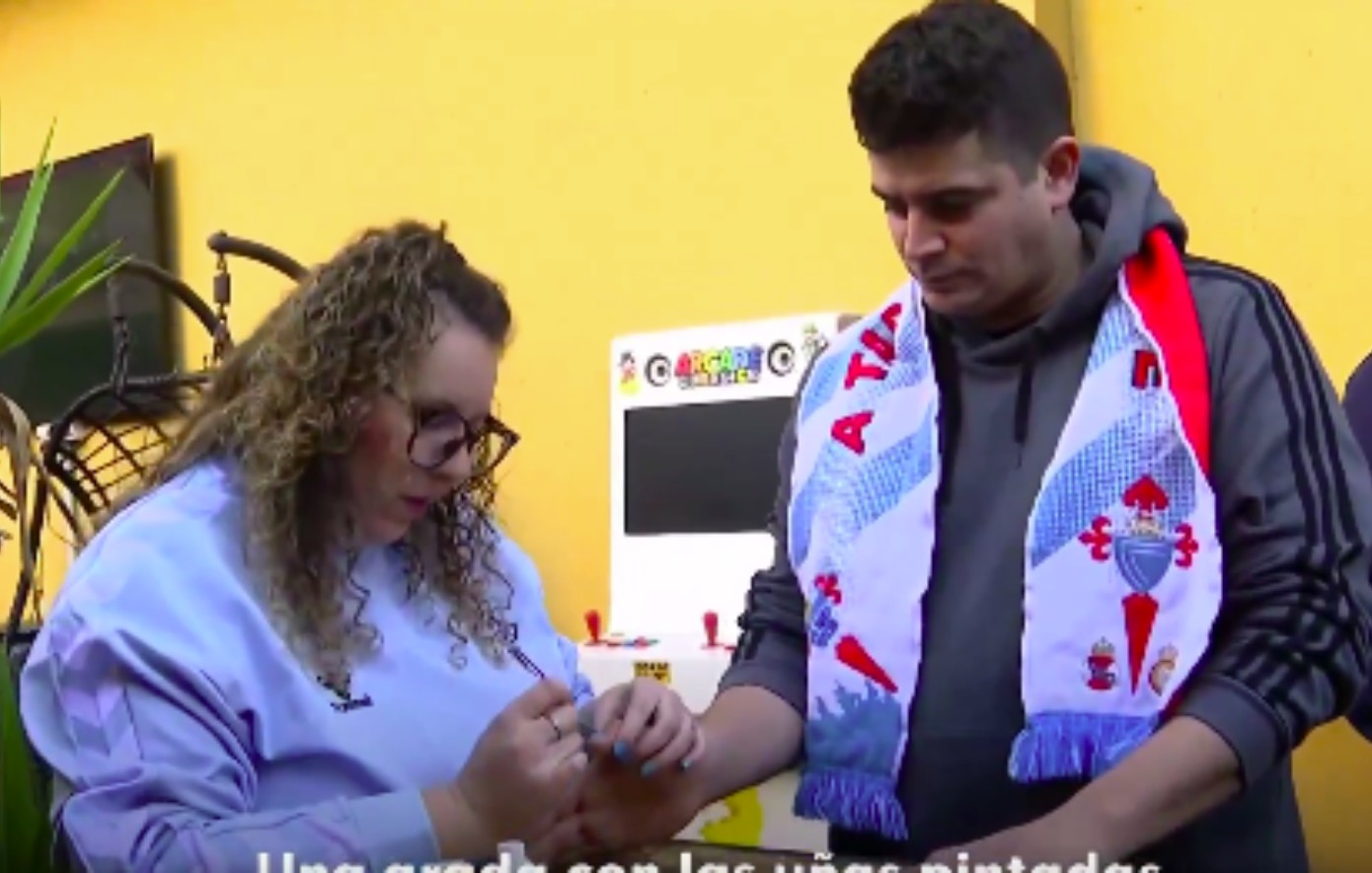 Θέλτα: Με βαμμένα νύχια οι οπαδοί για να στηρίξουν τον Μπόρχα Ιγκλέσιας μετά την ομοφοβική επίθεση