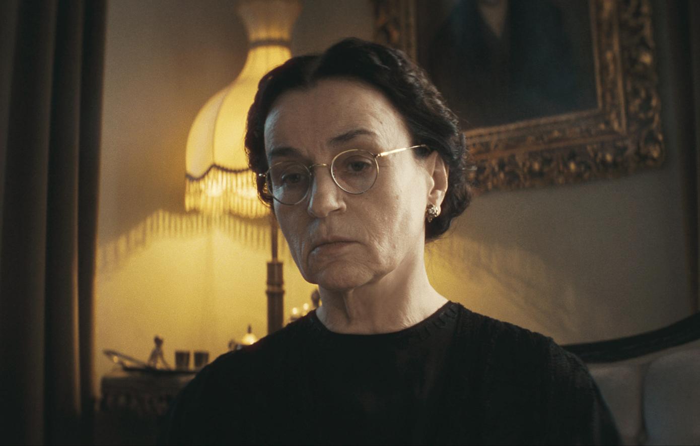 «Η μεγάλη χίμαιρα»: Η μικρή Άννα αρρωσταίνει και η οικογένεια βυθίζεται σε αγωνία και οργή