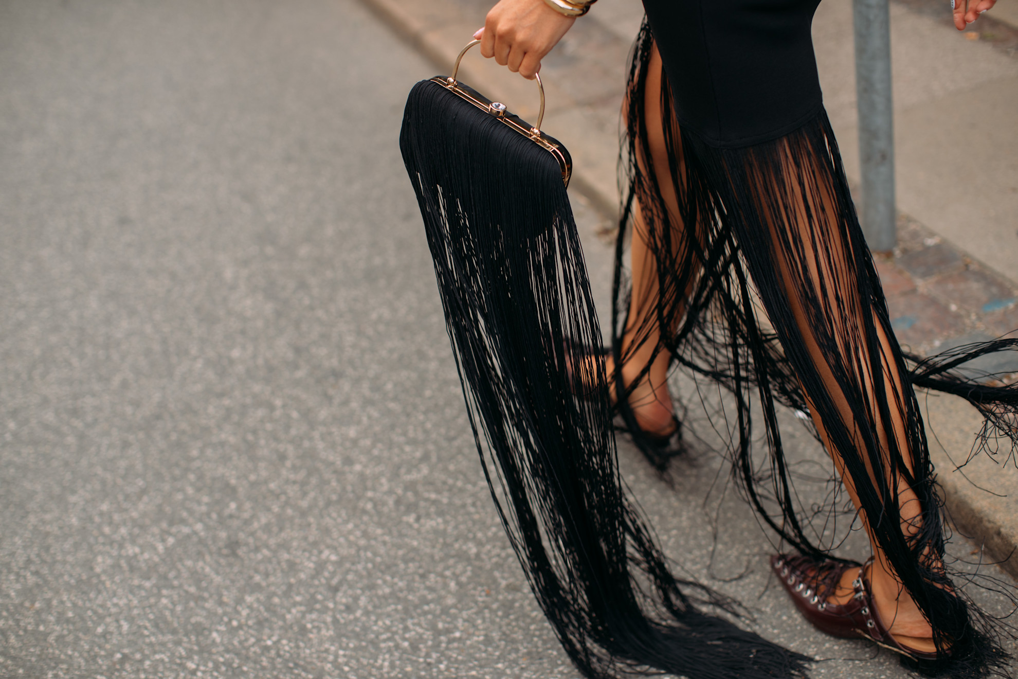 Το νέο essential της χρονιάς είναι αυτή η φούστα