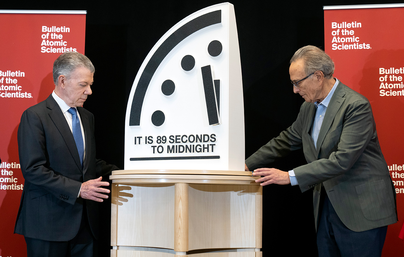 Έρχονται οι έσχατες μέρες; Οι επιστήμονες ενημερώνουν το «Ρολόι της Αποκάλυψης»