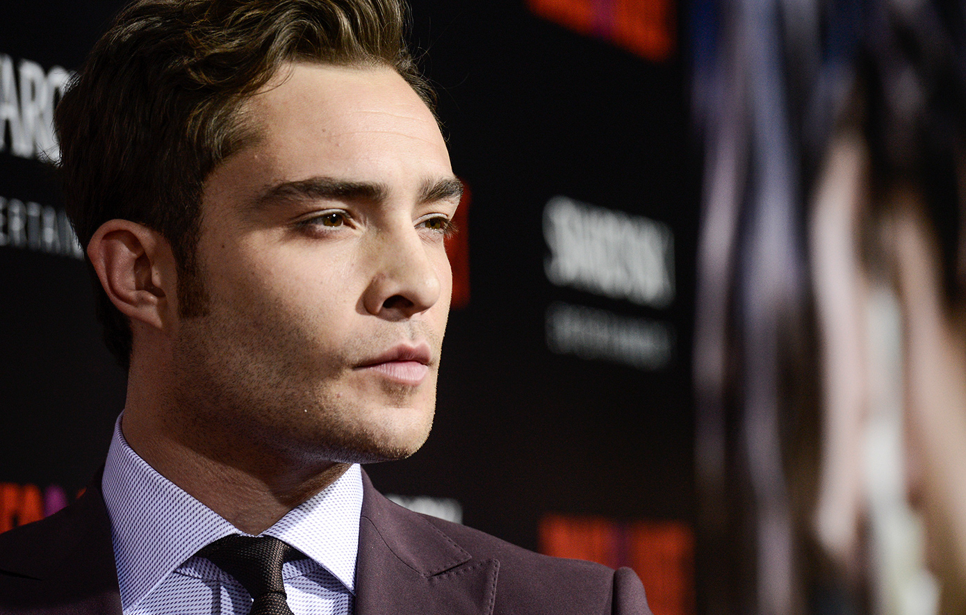 Η νέα επική ιστορική σειρά του Netflix με τον Ed Westwick του Gossip Girl που βλέπεται μονορούφι
