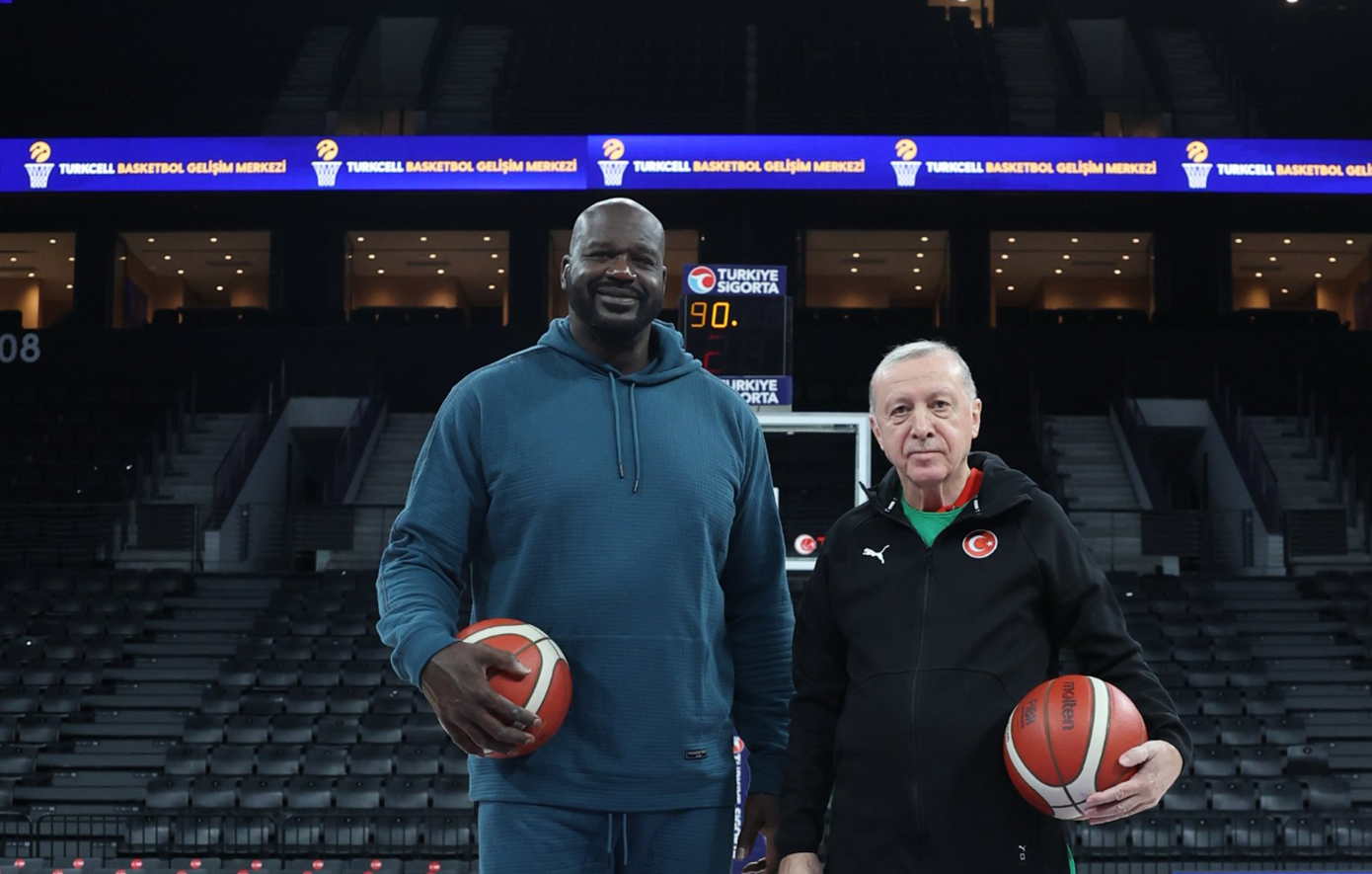 Ο Ερντογάν έπαιξε μπάσκετ με τον Σακίλ Ο&#8217;Νιλ