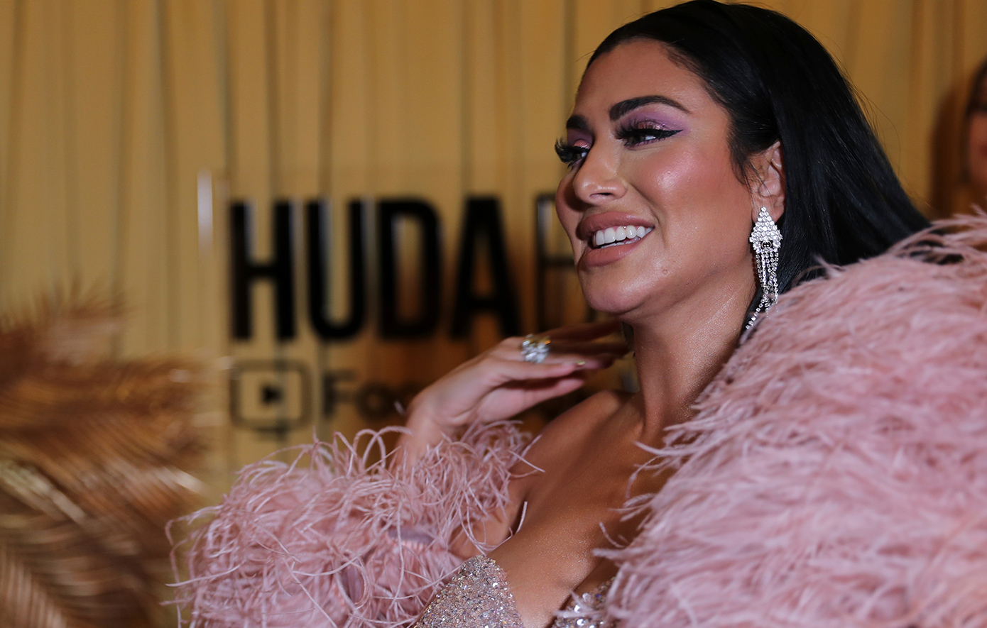 Huda Kattan: H ιδρύτρια της Huda Beauty κατηγορείται από Ιρανούς ότι αναπαράγει προπαγάνδα της Τεχεράνης
