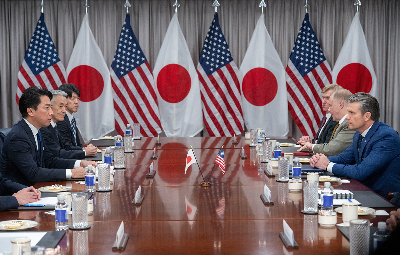 Τη συνεργασία τους στον αμυντικό τομέα θα ενισχύσουν οι ΗΠΑ και η Ιαπωνία