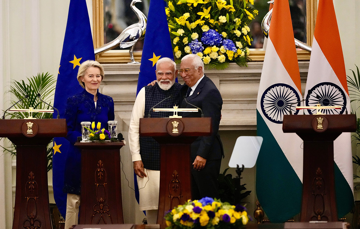 Η Ινδία και η ΕΕ σύναψαν εμπορική συμφωνία ελεύθερου εμπορίου μετά από δύο δεκαετίες διαπραγματεύσεων Η Ινδία και η ΕΕ σύναψαν εμπορική συμφωνία ελεύθερου εμπορίου μετά από δύο δεκαετίες διαπραγματεύσεων