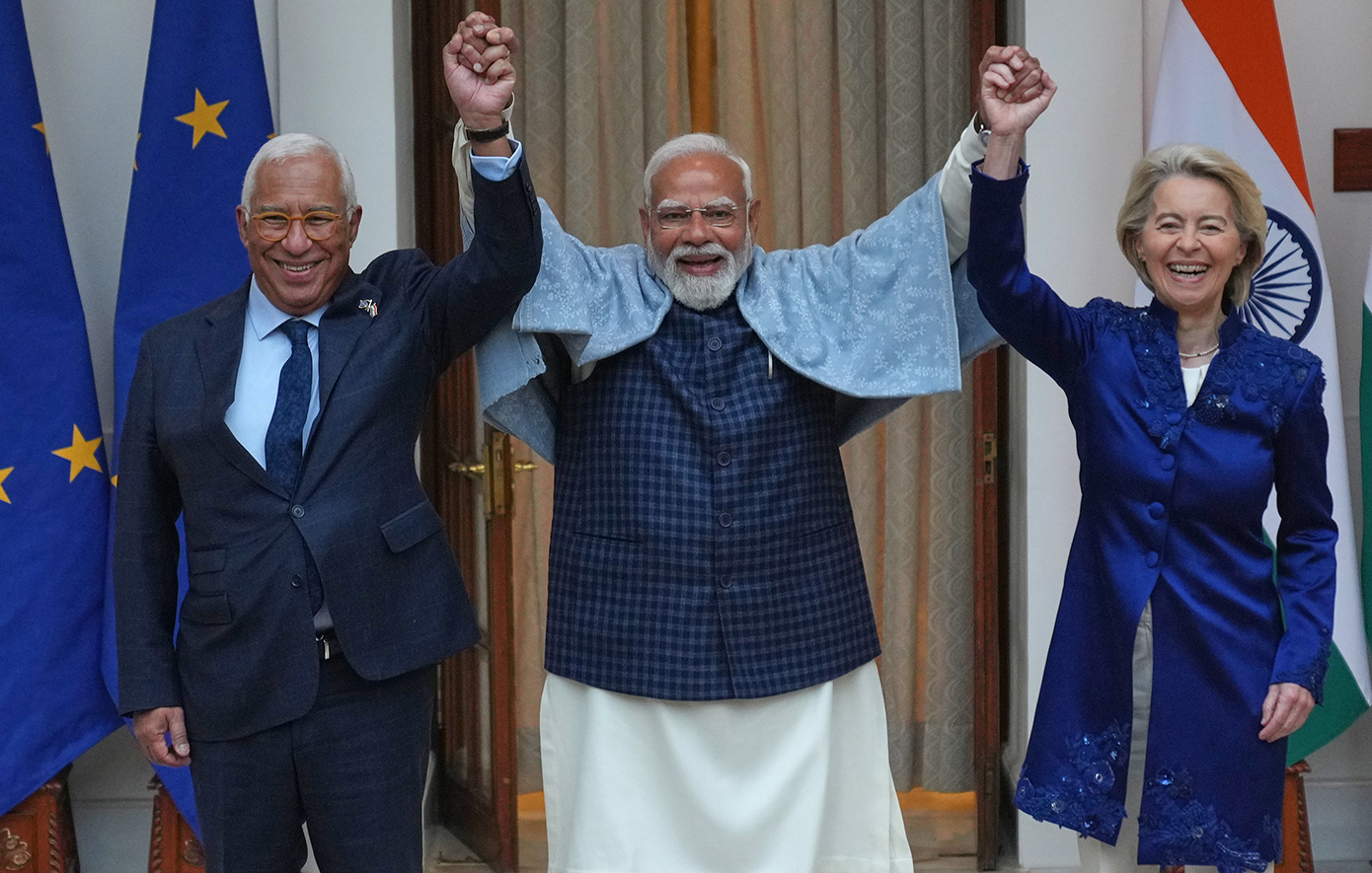 Η Ινδία και η ΕΕ σύναψαν εμπορική συμφωνία ελεύθερου εμπορίου μετά από δύο δεκαετίες διαπραγματεύσεων