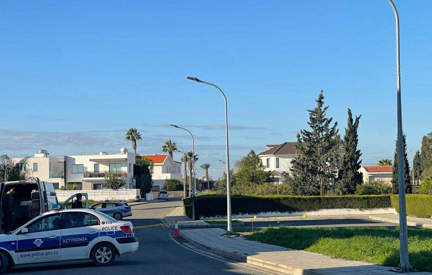 Μαχαίρωσε τον σύντροφο της πρώην του και τον πήγε στο νοσοκομείο &#8211; Σε σοβαρή κατάσταση το θύμα