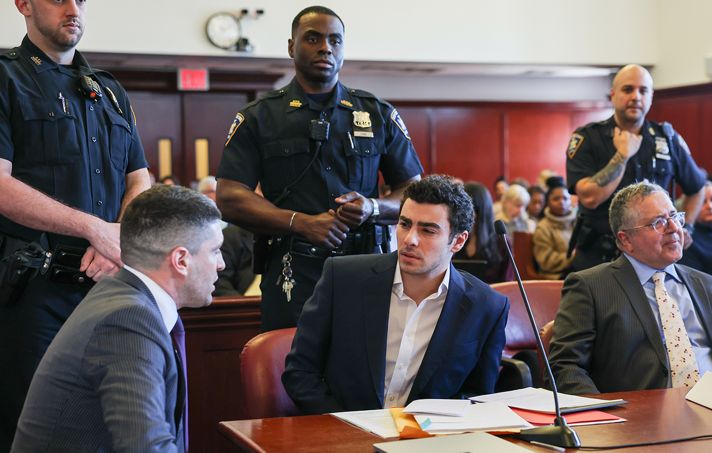 Γλιτώνει τη θανατική ποινή ο Λουίτζι Μαντζιόνε &#8211; Αμερικανός δικαστής απέρριψε την κατηγορία για φόνο