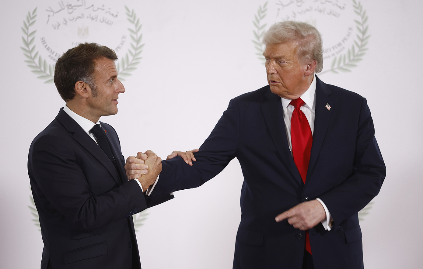 Οριστικό «διαζύγιο» στη σχέση Τραμπ-Μακρόν; &#8211; Γιατί δεν «αποδίδει» πλέον η προσωπική διπλωματία των δύο ηγετών