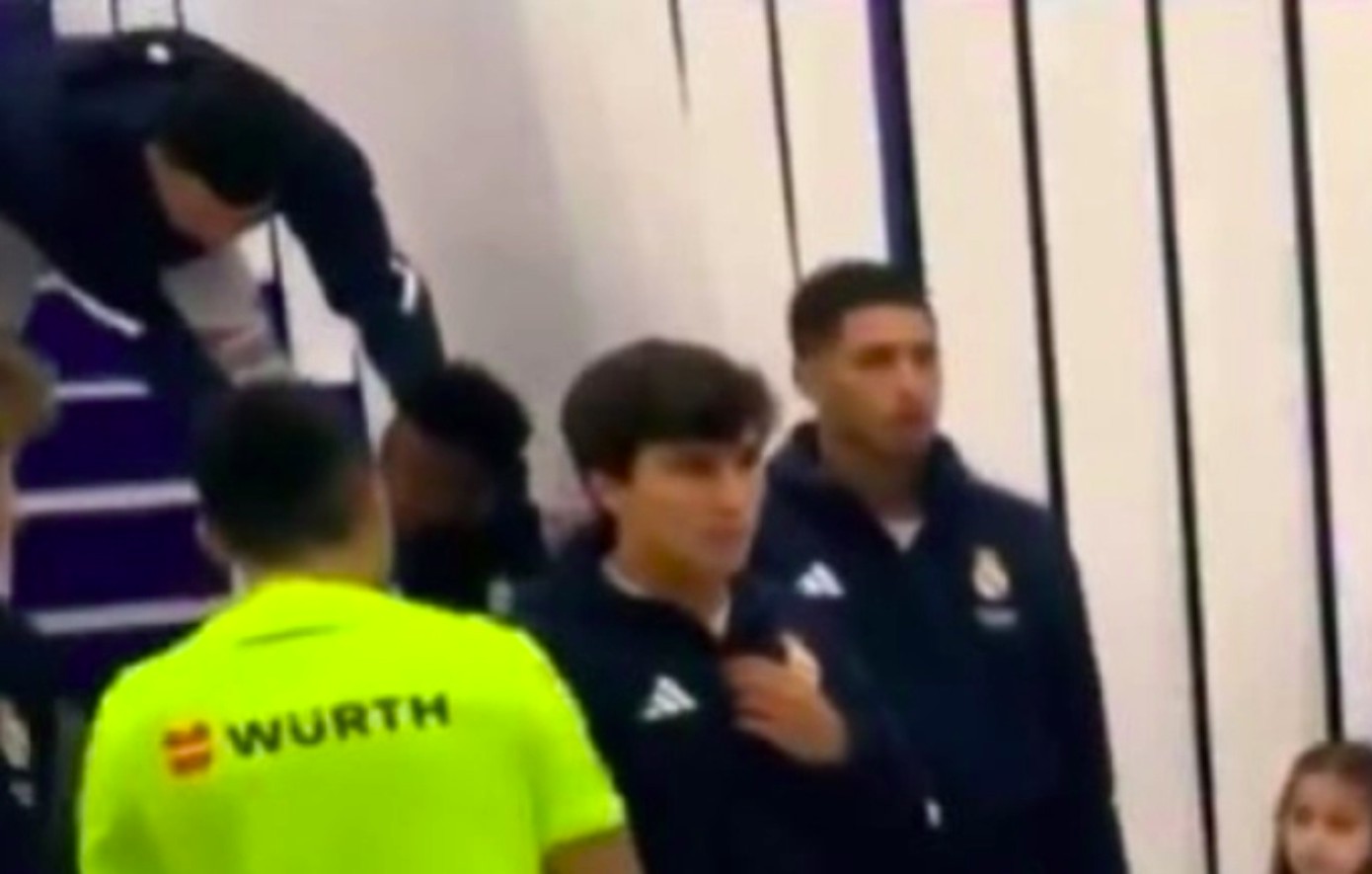 Ρεάλ Μαδρίτης: Ο Εμπαπέ παρηγορούσε τον Βινίσιους μετά τις έντονες αποδοκιμασίες