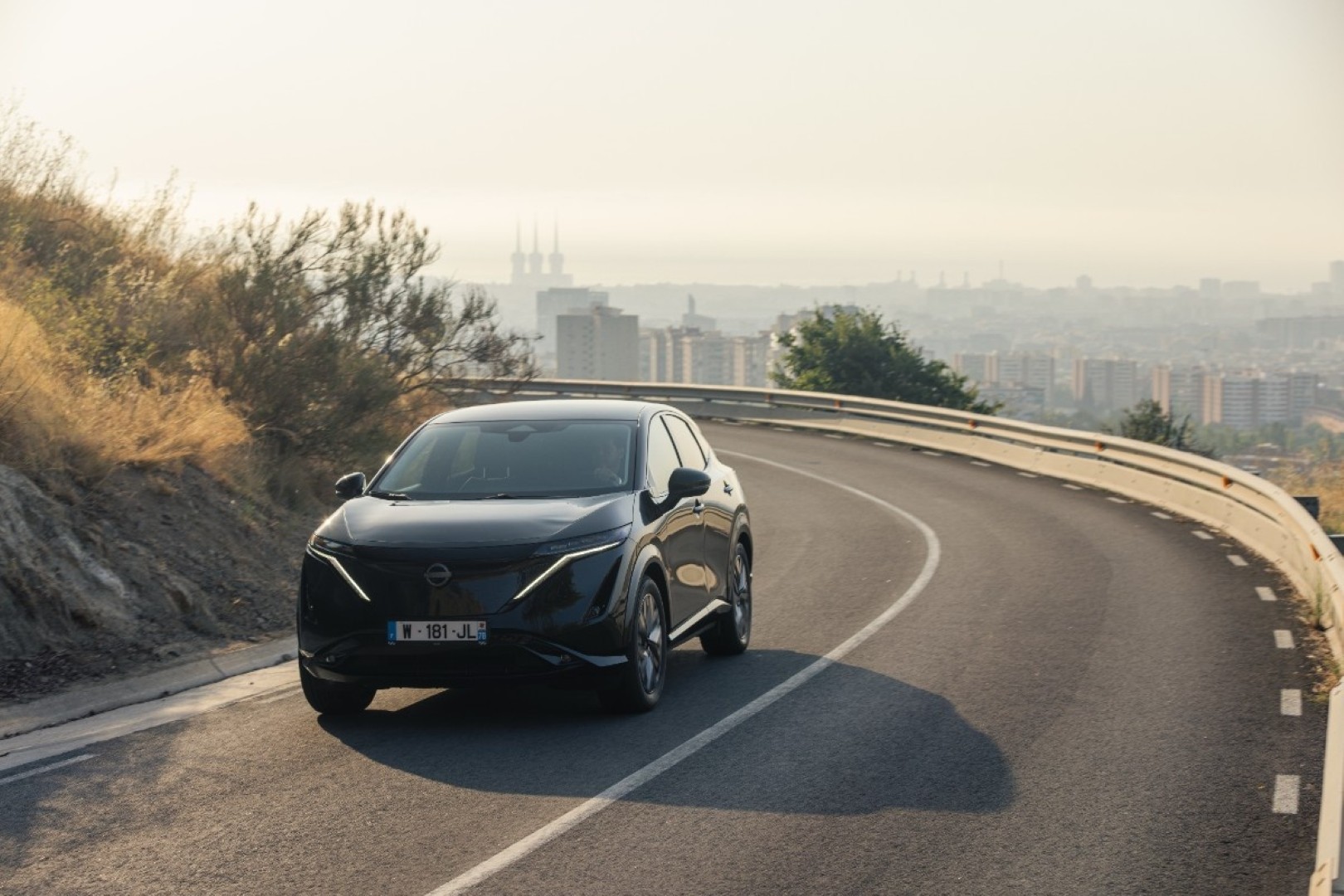 Nissan: Η ηλιακή ενέργεια μπορεί να κινήσει το μέλλον