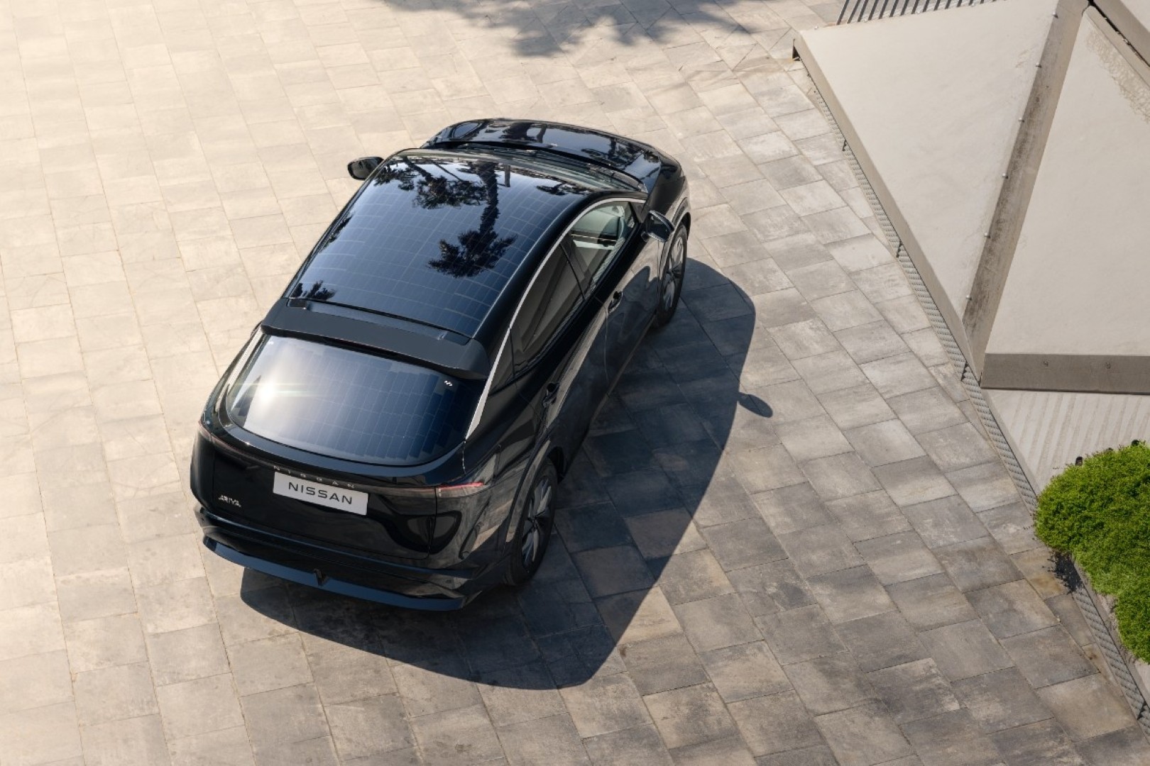 Nissan: Η ηλιακή ενέργεια μπορεί να κινήσει το μέλλον