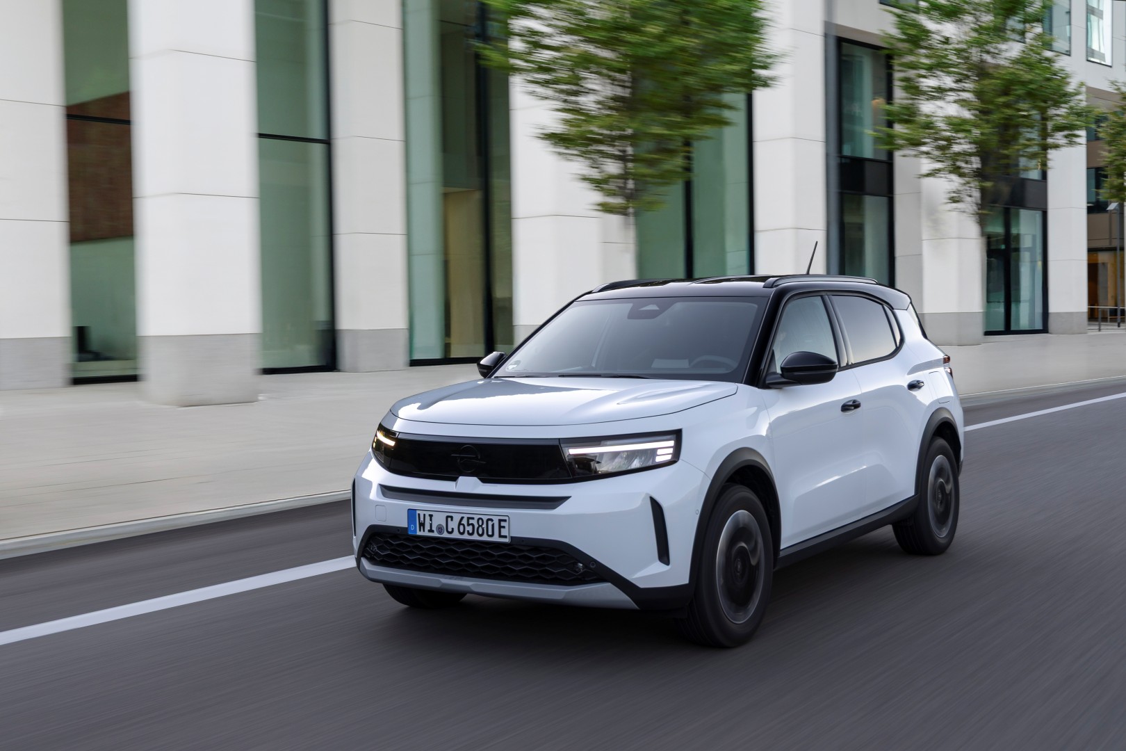 Opel: Σε άνοδο το 2025 με αιχμή δόρατος το νέο Frontera