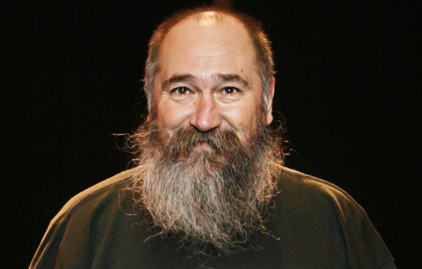 Σαν σήμερα 13 Ιανουαρίου: Πεθαίνει ο Τζίμης Πανούσης &#8211; Μια καρέκλα που έμεινε κενή