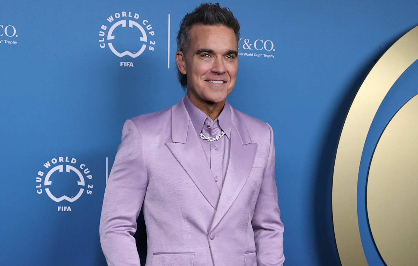 Ιστορικό Ρεκόρ: Ο Ρόμπι Γουίλιαμς «εκθρονίζει» τους Beatles στα βρετανικά charts