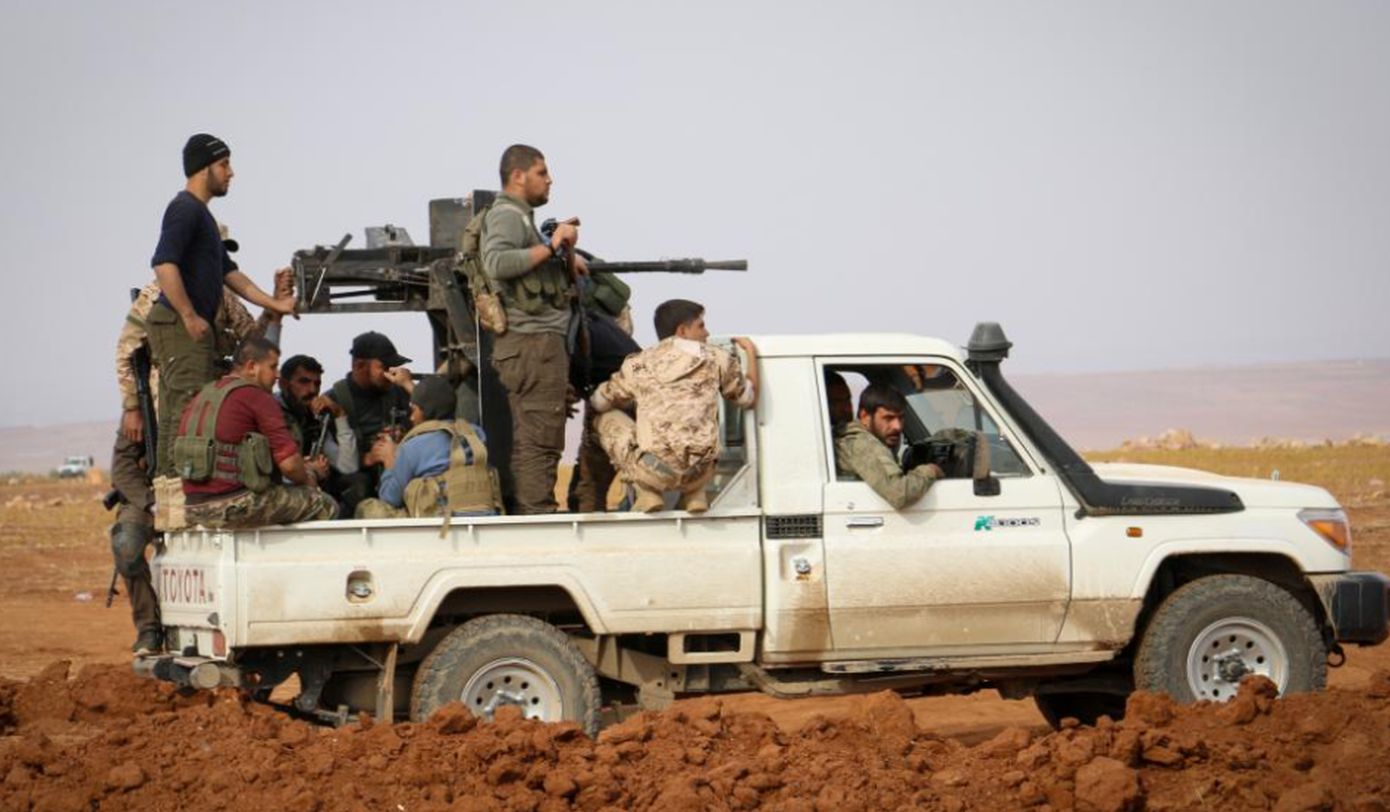 Ο στρατός της Συρίας εισήλθε στον καταυλισμό αλ Χολ όπου ζουν οικογένειες τζιχαντιστών του Ισλαμικού Κράτους