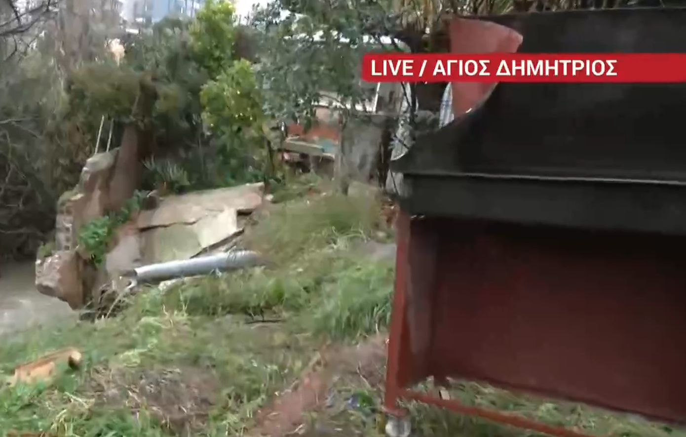 Ισχυρή καταιγίδα πλήττει την Αττική &#8211; Εκκενώθηκαν τρία σπίτια στον Άγιο Δημήτριο