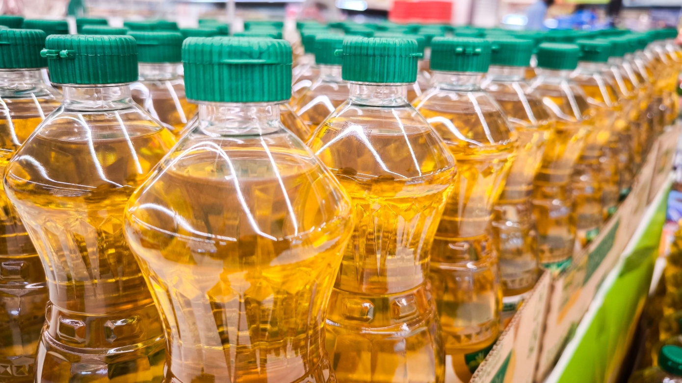 Πόσο επικίνδυνα είναι πραγματικά τα σπορέλαια; Τι λένε οι ειδικοί