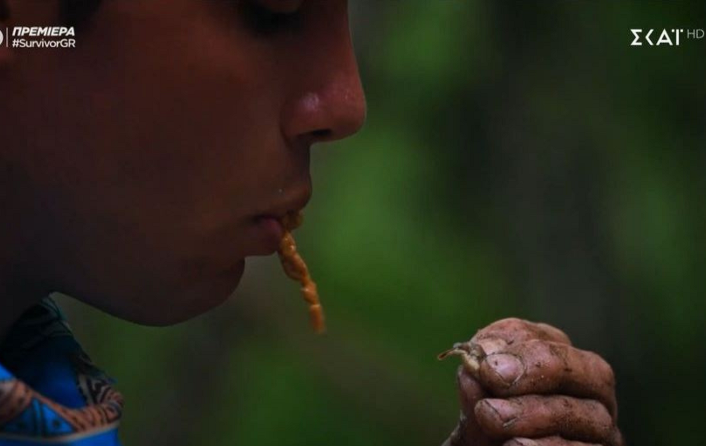 Survivor: Έφαγε… «αστακοκαβουρογαριδοκόχυλο» που βρήκε στο έδαφος
