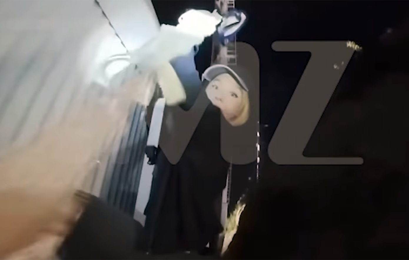 Η Σίντνεϊ Σουίνι κρέμασε σουτιέν στην πινακίδα του Χόλιγουντ &#8211; Στο μικροσκόπιο για παράνομη είσοδο και βανδαλισμό