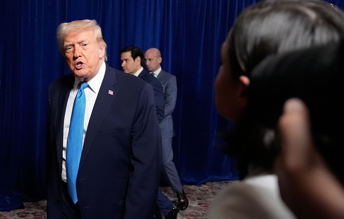 Διεθνής και αμερικανική κατακραυγή για την επιχείρηση Τραμπ στη Βενεζουέλα: «Επίδειξη ισχύος με απρόβλεπτες συνέπειες»