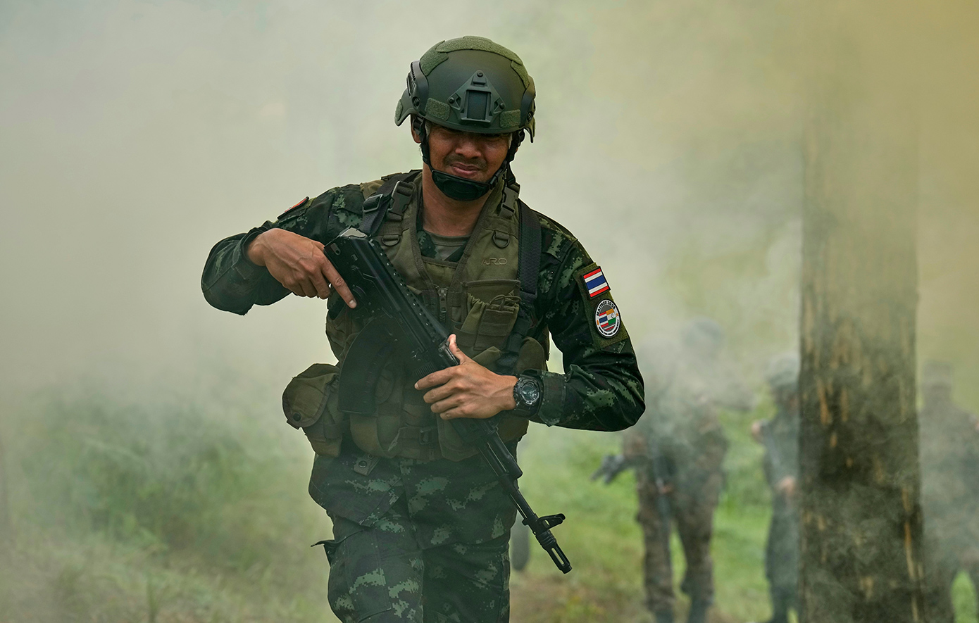 Η Καμπότζη κατηγορεί τον στρατό της Ταϊλάνδης ότι &#8220;προσάρτησε&#8221; ένα μεθοριακό χωριό, παρά τη συμφωνία εκεχειρίας