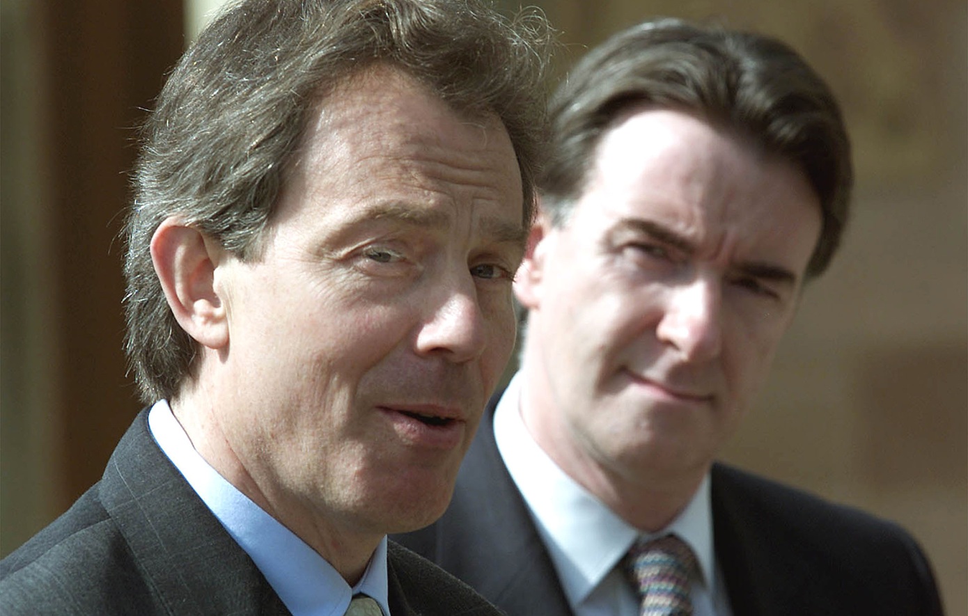 Νέα αρχεία Έπσταϊν: Οι κρυφές 10.000 λίρες που «καίνε» τον σύζυγο του «δεξιού χεριού» του Τόνι Μπλερ