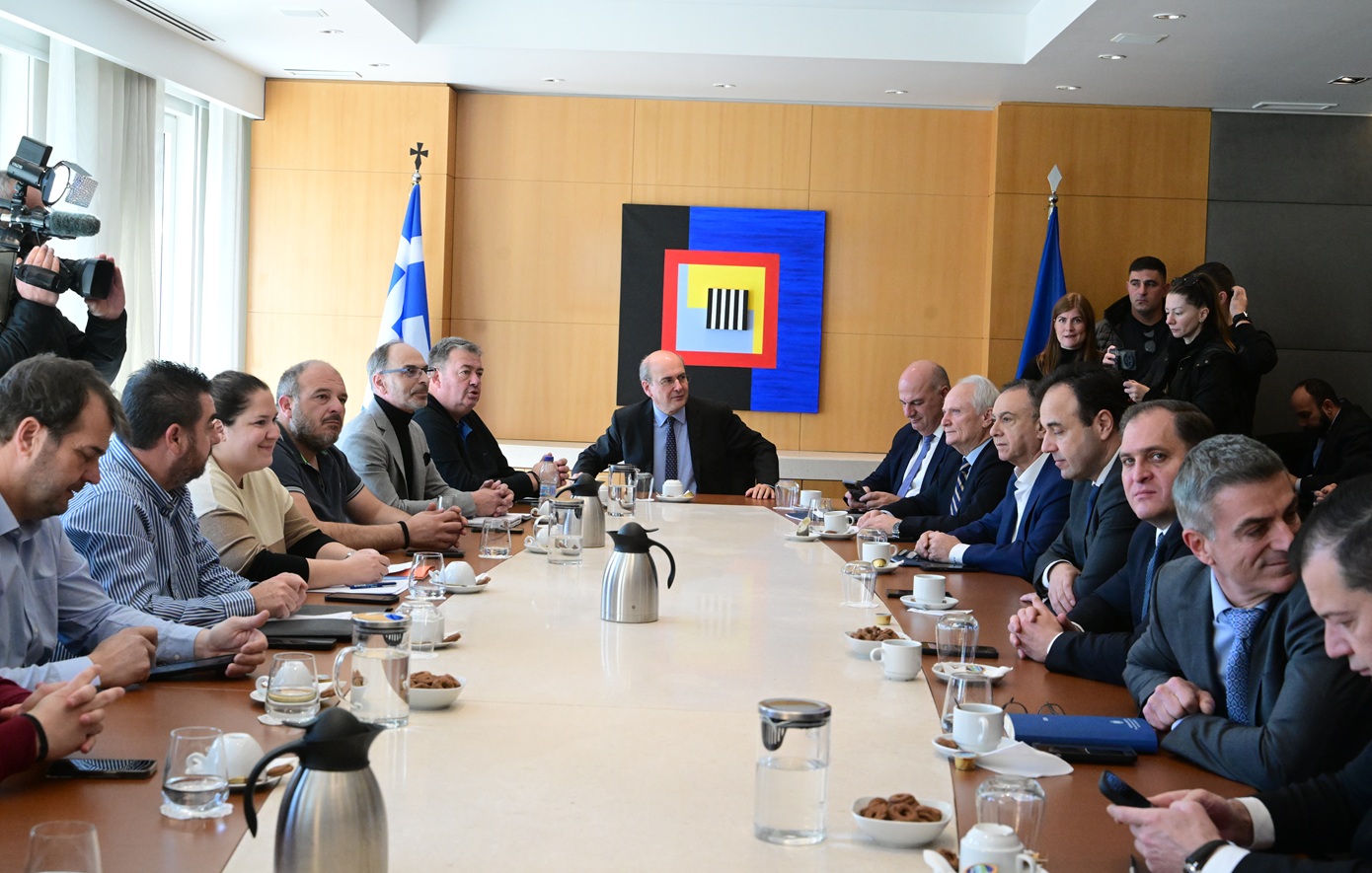 Συνάντηση αγροτών με Χατζηδάκη &#8211; Τσιάρα: Τι συζητήθηκε