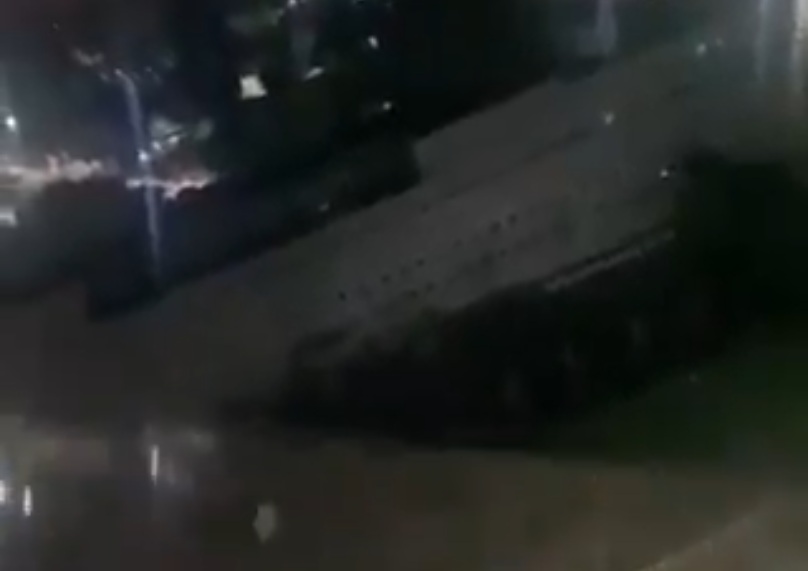 Πυρά κοντά στο προεδρικό παλάτι Μιραφλόρες στο Καράκας – Υπό έλεγχο η κατάσταση, λένε κυβερνητικές πηγές