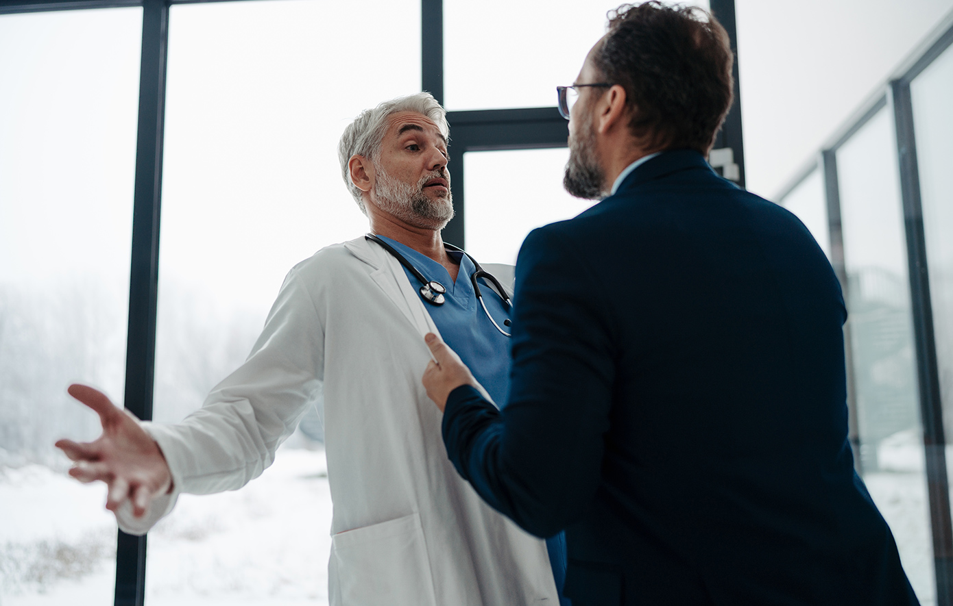 Αύξηση περιστατικών βίας στις δημόσιες δομές υγείας παρατηρεί ο Ιατρικός Σύλλογος Αθηνών