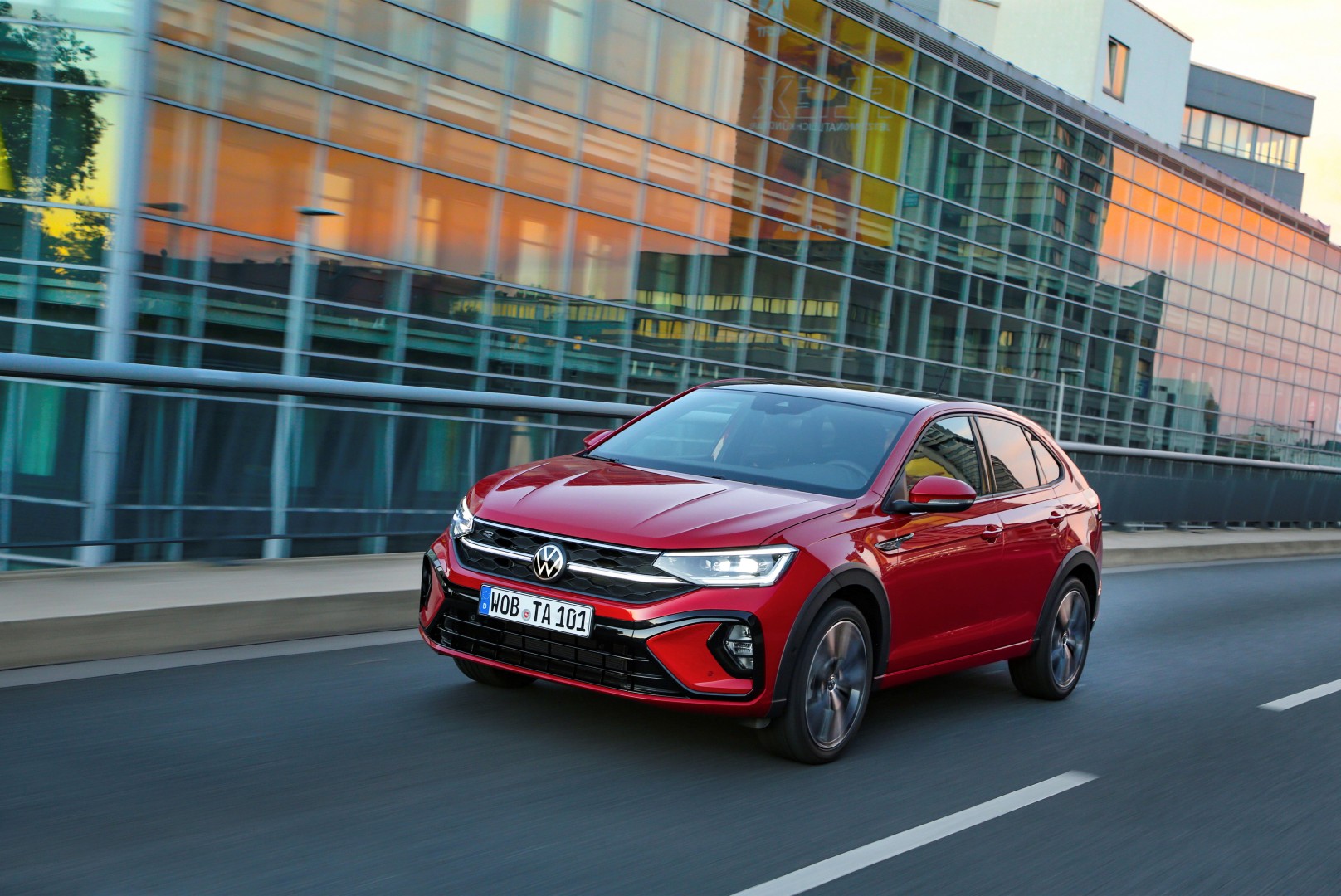 Volkswagen Taigo και T-Cross: Όλοι οι καλοί χωράνε εντός πόλης