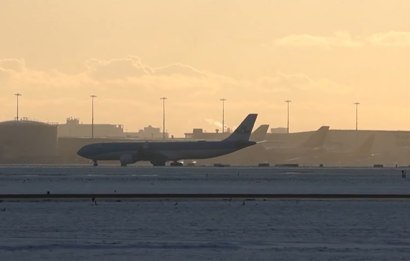 Για νέες ισχυρές χιονοπτώσεις προετοιμάζεται σήμερα η δυτική Ευρώπη &#8211; Ακυρώσεις πτήσεων στη Γαλλία και την Ολλανδία