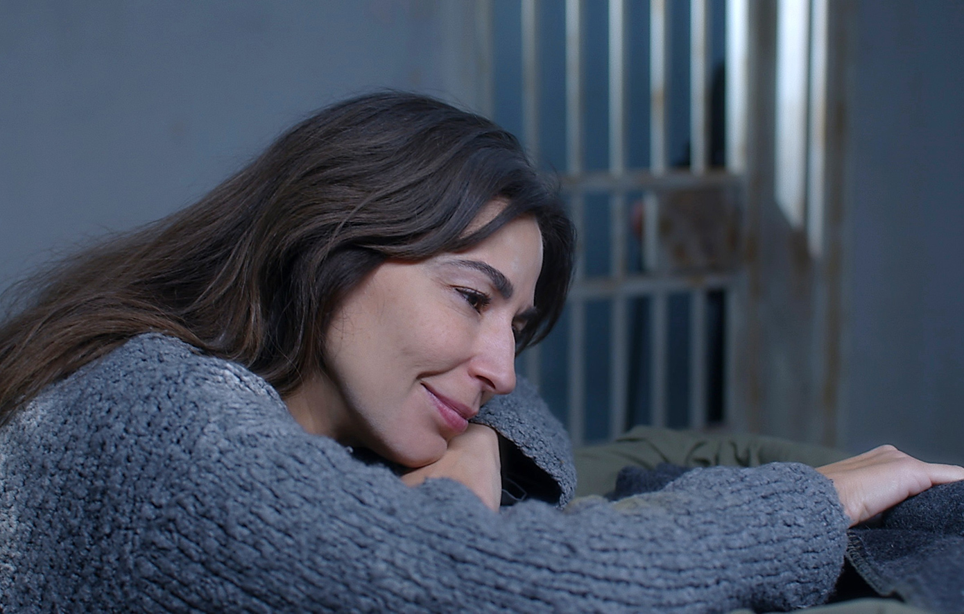 Άγιος έρωτας - Η μικρή Ελευθερία μαθαίνει τους αληθινούς της γονείς