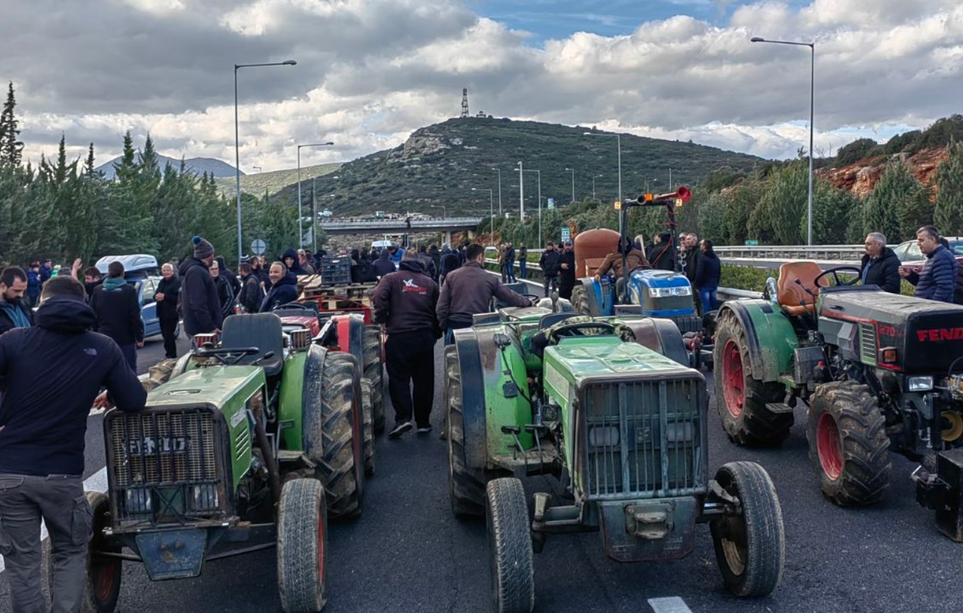Ανοιχτά για τα Θεοφάνια τα μπλόκα, πολύωροι αποκλεισμοί σήμερα, κλιμάκωση την Πέμπτη και την Παρασκευή