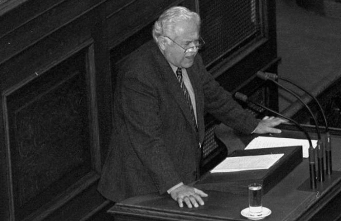 ΠΑΣΟΚ: Πέθανε το ιστορικό στέλεχος Νίκος Ακριτίδης &#8211; Υπήρξε υπουργός επί Ανδρέα Παπανδρέου