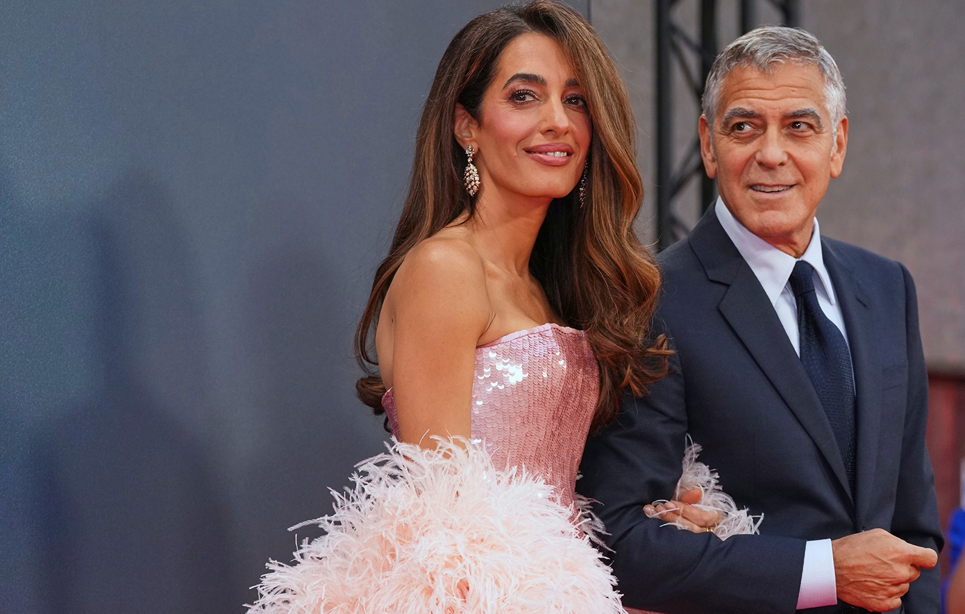 Ο Τζορτζ Κλούνεϊ επιμένει πως δεν έχει τσακωθεί ποτέ με την Αμάλ εδώ και 11 χρόνια