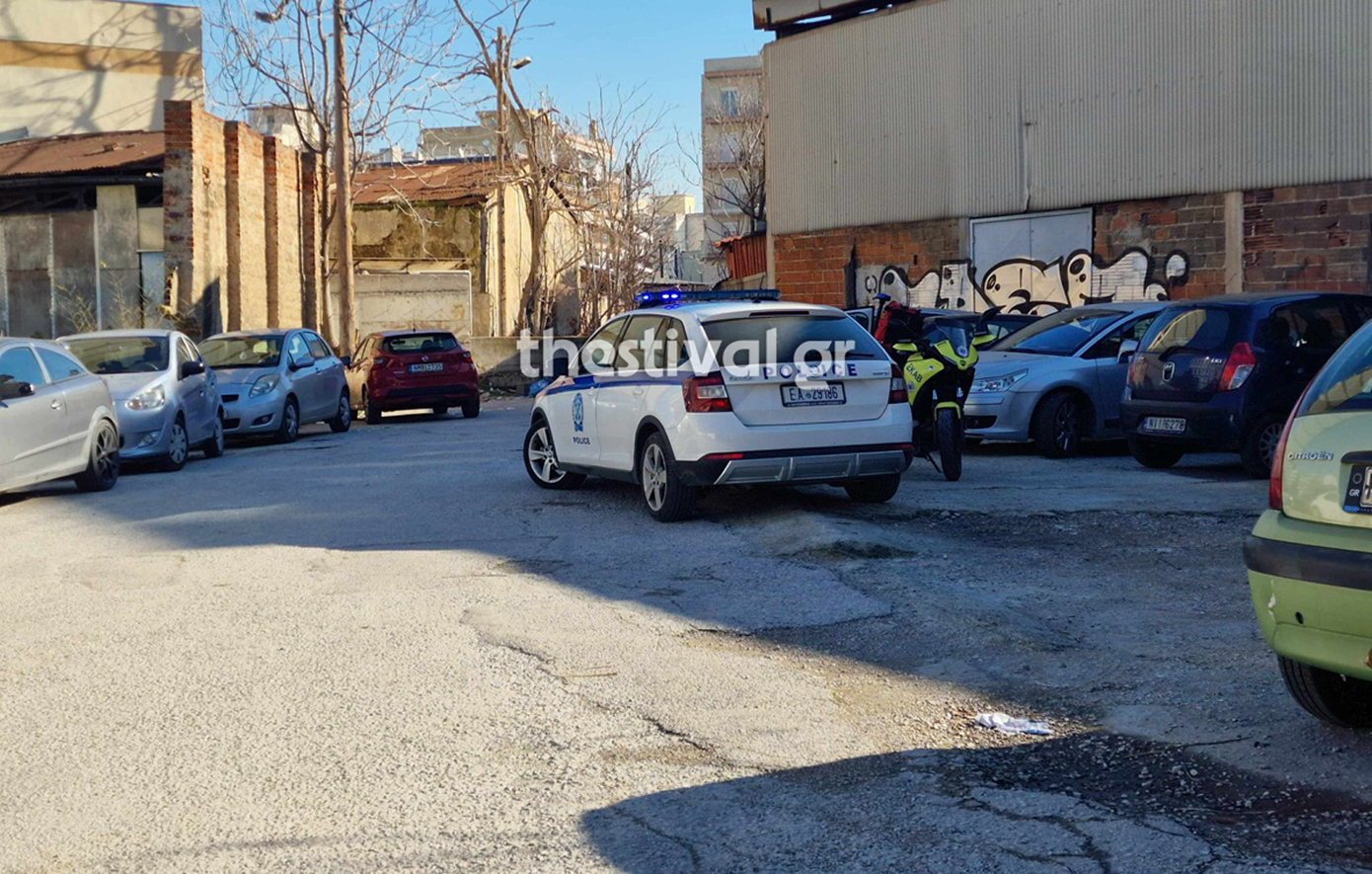 Θρίλερ στη Θεσσαλονίκη: Πτώμα άνδρα βρέθηκε κοντά σε εμπορικό κέντρο