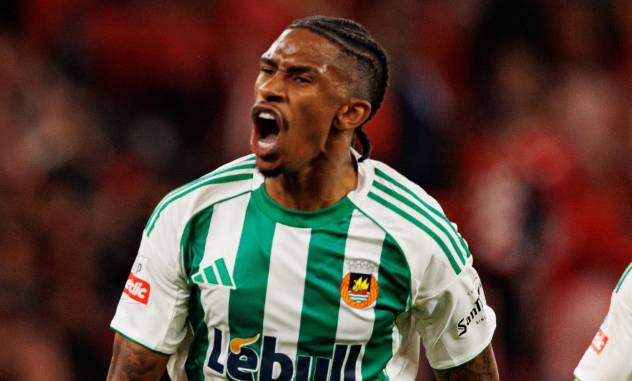 Ολυμπιακός: Το βλέμμα και στον Αντρέ Λουίζ