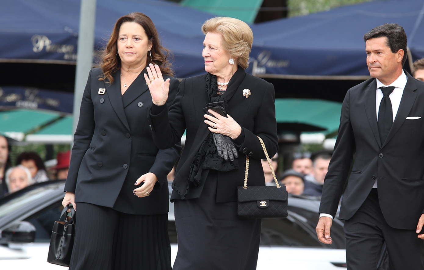 Πριγκίπισσα Ειρήνη: Αυτή τη στιγμή το τελευταίο αντίο στη Μητρόπολη Αθηνών