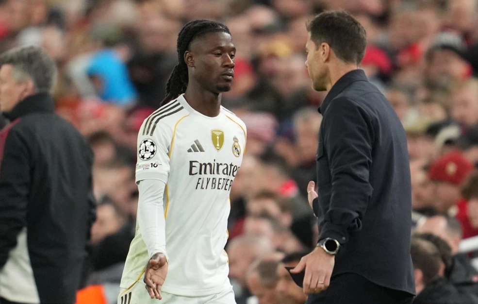 Όταν χάθηκαν τα αποδυτήρια: ο αθόρυβος «Γολγοθάς» του Τσάμπι Αλόνσο στη Ρεάλ