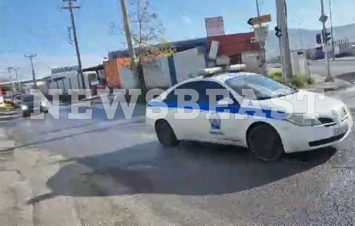 Έφοδος της ΕΛ.ΑΣ. σε καταυλισμούς Ρομά μετά από άγρια νύχτα με πετροπόλεμο στον Ασπρόπυργο