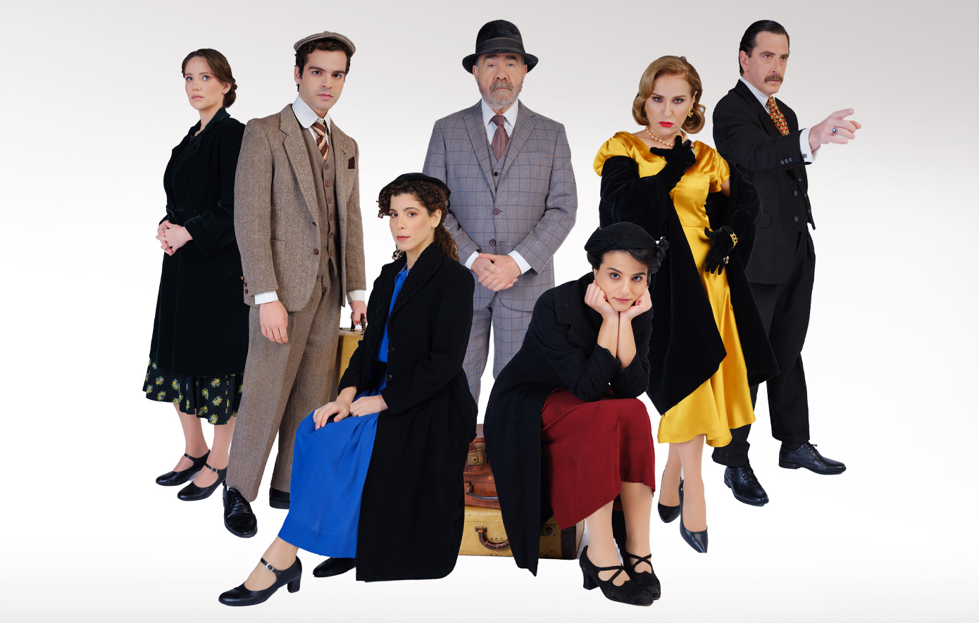 ASTORIA: Η νέα παράσταση του Παλλάς έρχεται για να μεταφέρει τον πόνο της ξενιτιάς με αλήθεια και συγκίνηση