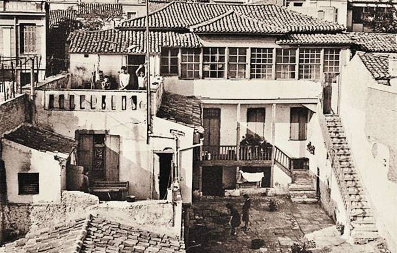 «Οικία Κοκοβίκου»: Αναδεικνύονται οι αρχαιότητες του εμβληματικού κτηρίου επί της οδού Τριπόδων 32