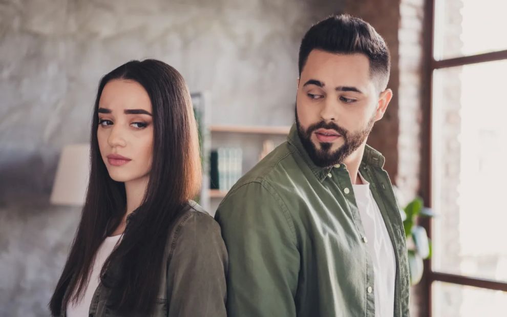 Αυτισμός ή ναρκισσισμός στη σχέση; Πώς βιώνεις το καθένα και τι να κάνεις για να το διαχειριστείς