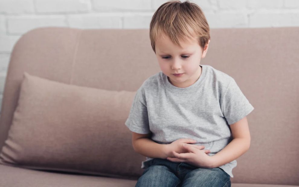 Διατροφή μετά από γαστρεντερίτιδα: Τι μπορεί να φάει το παιδί, σύμφωνα με τον παιδίατρο