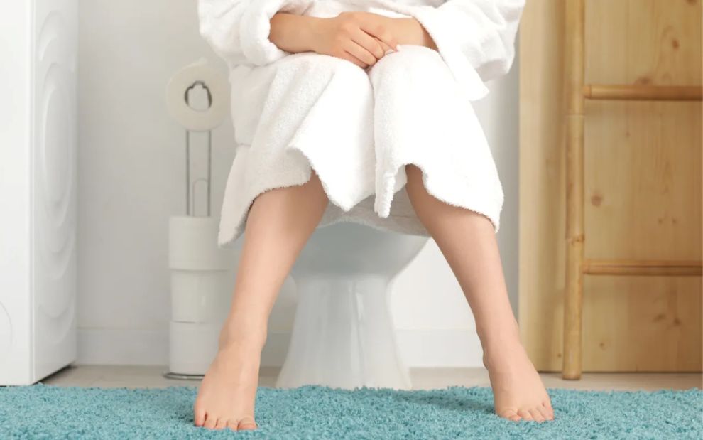 Καφέ εκκρίσεις πριν ή μετά την περίοδο: Τι μπορεί να σημαίνουν για την υγεία και τη γονιμότητά σου;