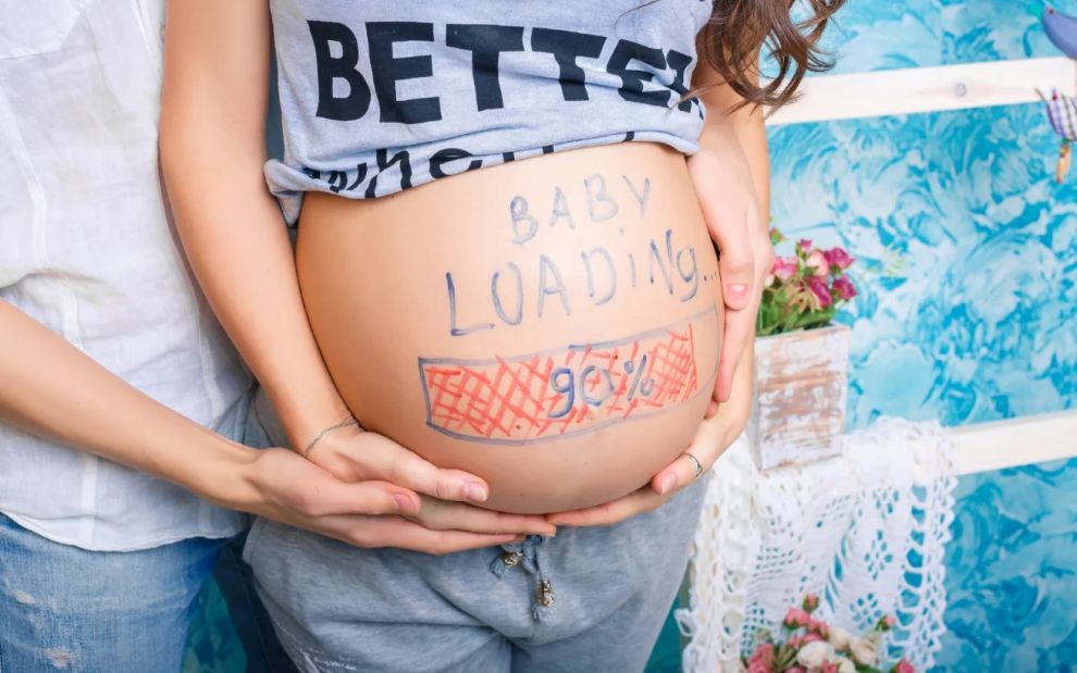 3 σημάδια που δείχνουν ότι στην κοιλιά σου μεγαλώνει μία… ιδιοφυΐα