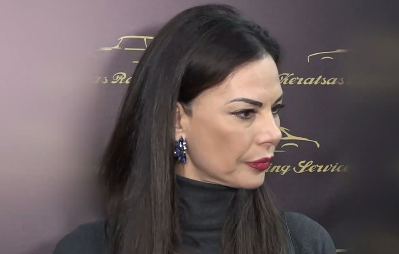 «Το μάθατε πλέον να παίρνετε το 100;» &#8211; Δείτε πώς αντέδρασε η Εύη Βατίδου στην ερώτηση ρεπόρτερ